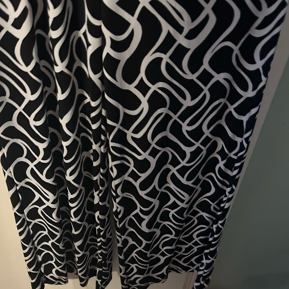 Kaari Blue Black and White Abstract pantsuit very soft flowing material,pockets